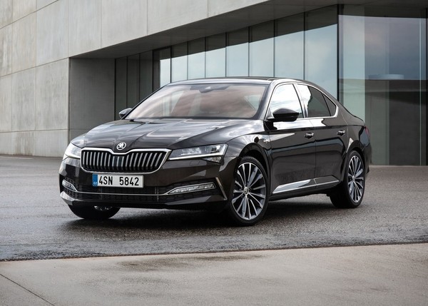 Skoda Superb小改款正式投產　捷克「超級B」可望年底車展在台現身（圖／翻攝自Skoda）