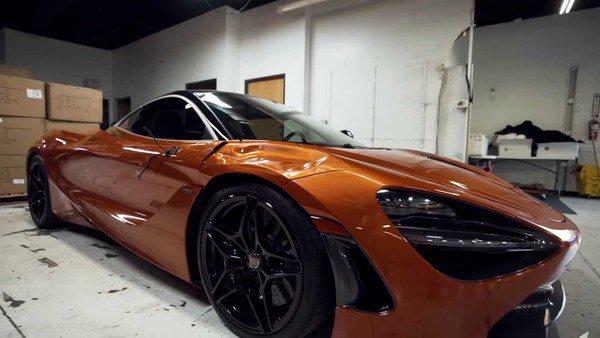 ▲美國酒駕租客刮傷McLaren 720S超跑　維修費用嚇死人。（圖／翻攝自Youtube／Royalty Exotic Cars）