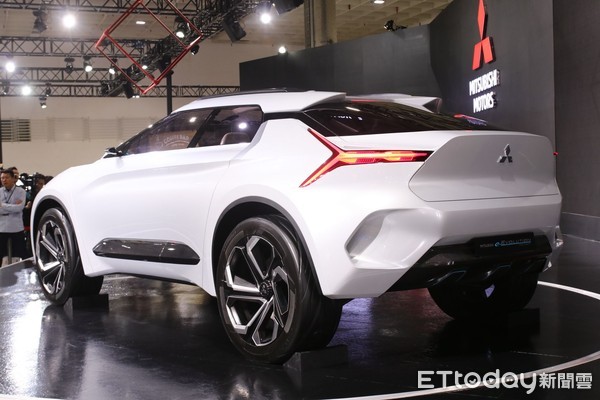 ▲台北車展／中華汽車大玩電動風！三菱EVO概念主演、純電菱利也上台。（圖／記者張慶輝攝）