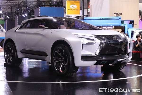 ▲台北車展／中華汽車大玩電動風！三菱EVO概念主演、純電菱利也上台。（圖／記者張慶輝攝）