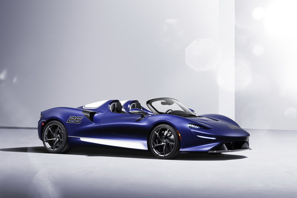 ▲McLaren推出前擋風玻璃版Elva。（圖／翻攝自McLaren）