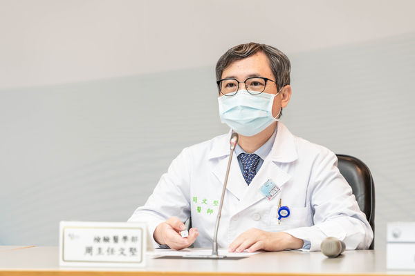 ▲▼台大醫院與雲象科技合作「骨髓抹片AI分類計數系統」，獲衛福部歐盟核准，台大醫院檢驗醫學部主任周文堅。（圖／台大醫院提供）