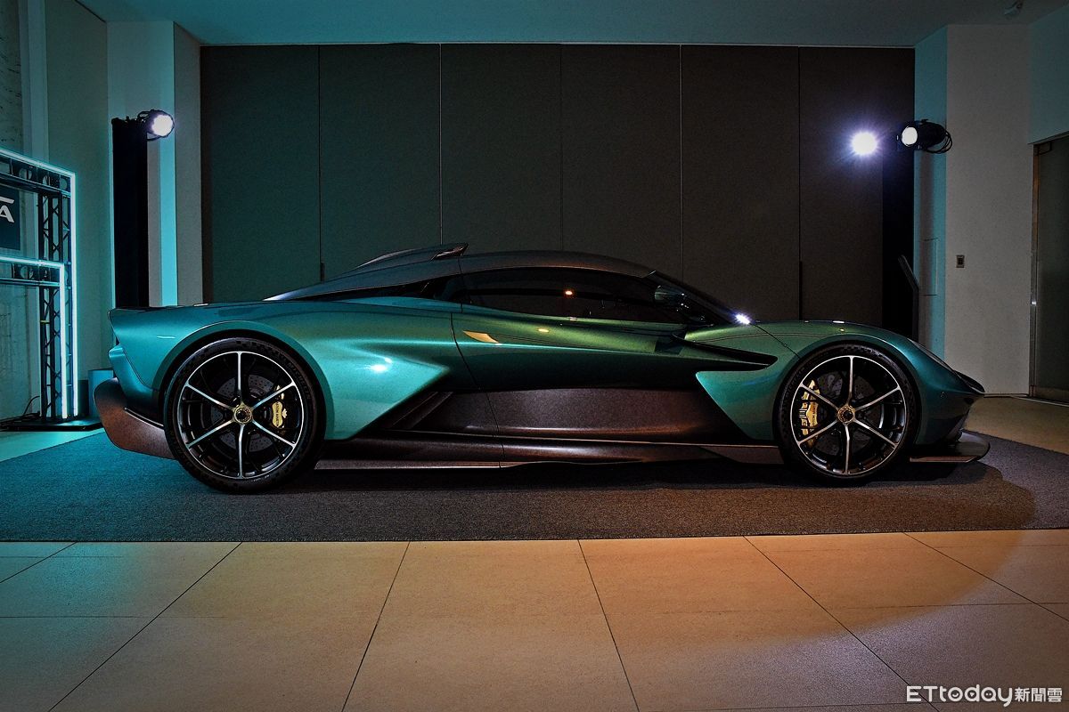 恭迎「4,200萬」007終極油電座駕　Aston Martin Valhalla全台巡演中（圖／記者游鎧丞攝）