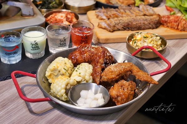 ▲▼Igok 梨谷韓式鐵板炭火烤肉（圖／水晶安蹄不務正業過生活提供）