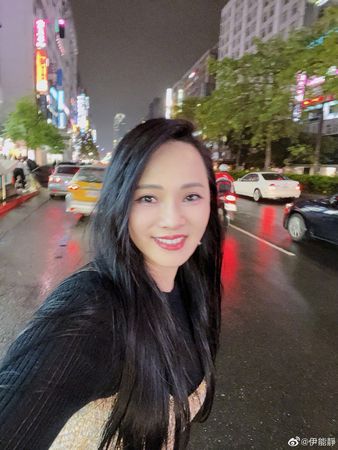 ▲▼恩師劉文正還活著！伊能靜微博發聲。（圖／翻攝自微博／伊能靜）