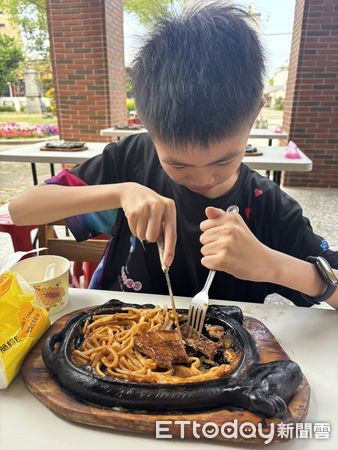 ▲▼   嘉義縣113學年度國中小食育健康力童樂宴會  。（圖／嘉義縣政府提供）