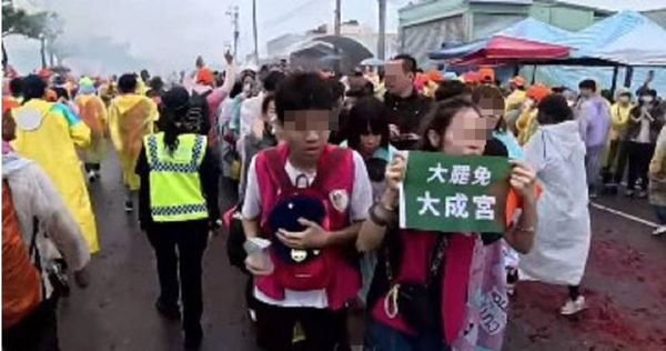 白沙屯媽祖急轉彎避「大罷免大成宮」女子　拱天宮回應了