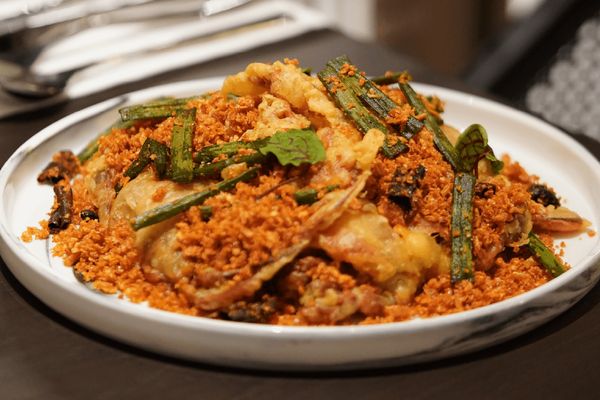 ▲瀚寓酒店館內弈夢紅樓餐廳推出「小吃常聚」優惠，即日起至9月30日，4人以上用餐享8折，1至3人也有85折，並加碼免1成服務費。（圖／瀚寓酒店提供）
