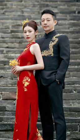 ▲婚禮的伴手禮相當精緻。（圖／翻攝自張小寒微博）