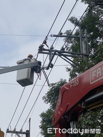 ▲彰化縣二水鄉惠民村山腳路ㄧ段、二水鄉上豐村海豐路一帶，今日上午因高壓線路斷線導致停電            。（圖／台電彰化區營業處提供）