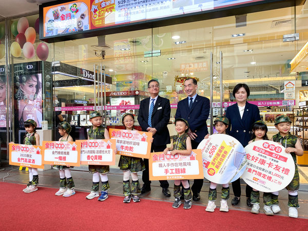 ▲豐原太平洋百貨超夯金門物產展來了!。（圖／記者胡至欣攝）